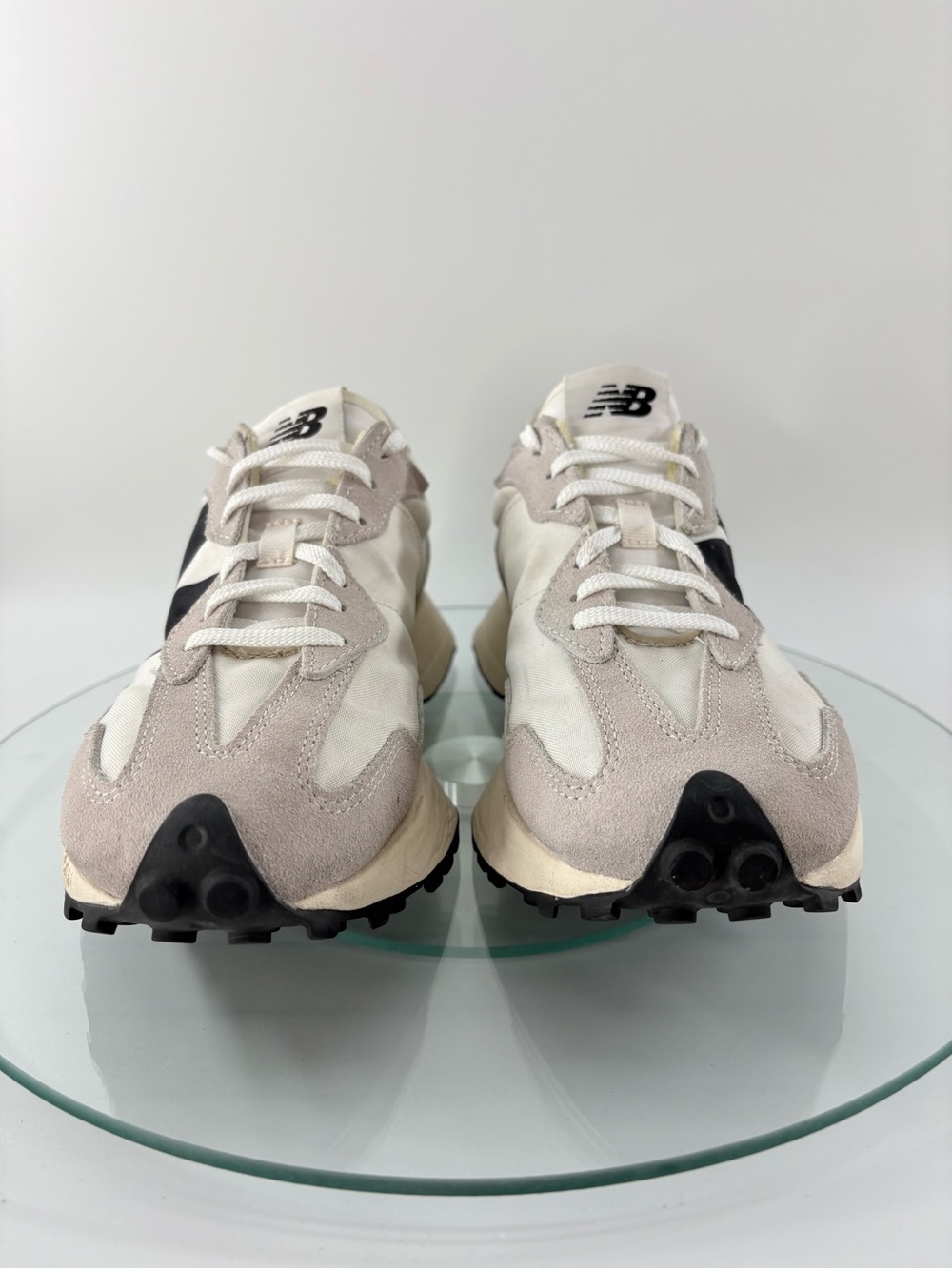 New Balance 327 Sea Salt White Black Sneakers Womens Size 8 Casual Shoes - Picture 3 of 13